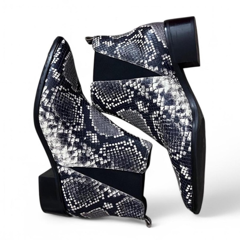 Marc Fisher Snakeskin Ankle Booties | Pointed Toe Western Chic 8.5